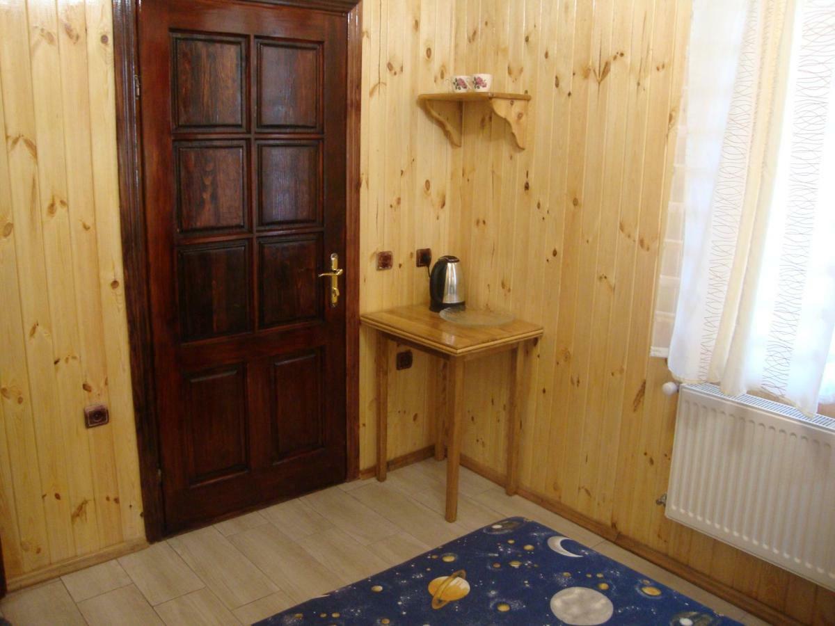 Сердце Каньона Apartment คาเมียเนตส์-โปดิลสกี ภายนอก รูปภาพ