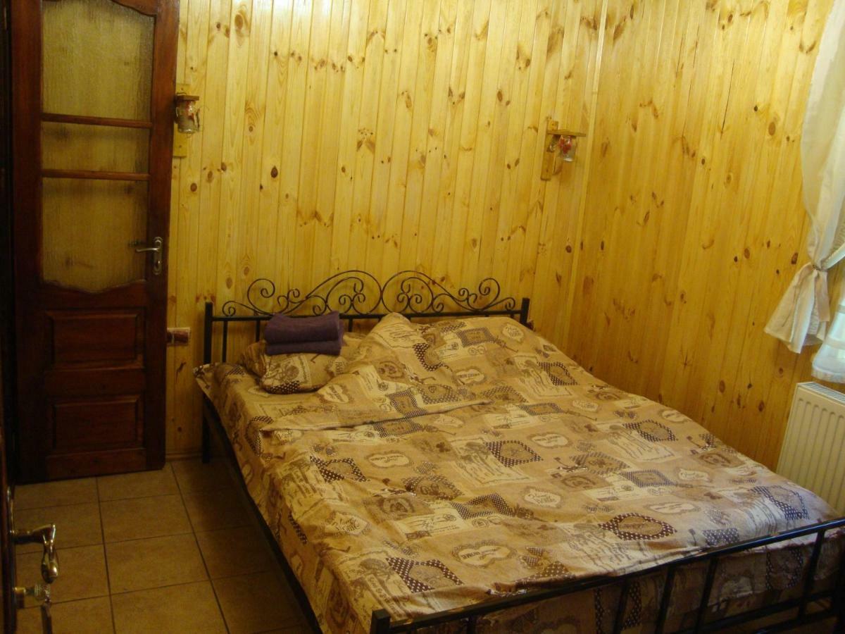 Сердце Каньона Apartment คาเมียเนตส์-โปดิลสกี ภายนอก รูปภาพ